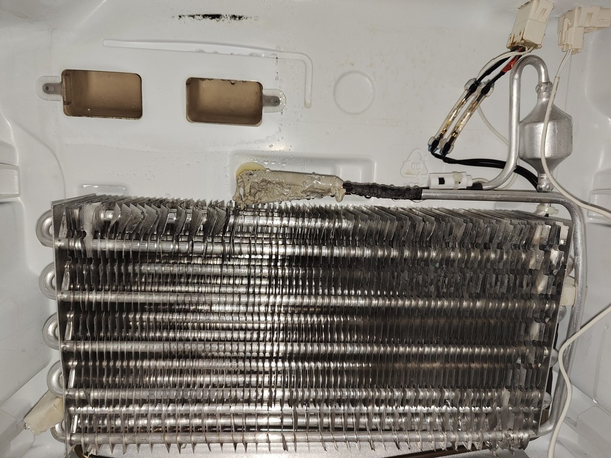 自己动手维修风冷冰箱冷藏区温度过低的问题及分析(图4) 风冷冰箱冷冻区结霜维修_松下冰箱维修电话_美的冰箱冷藏温度过低