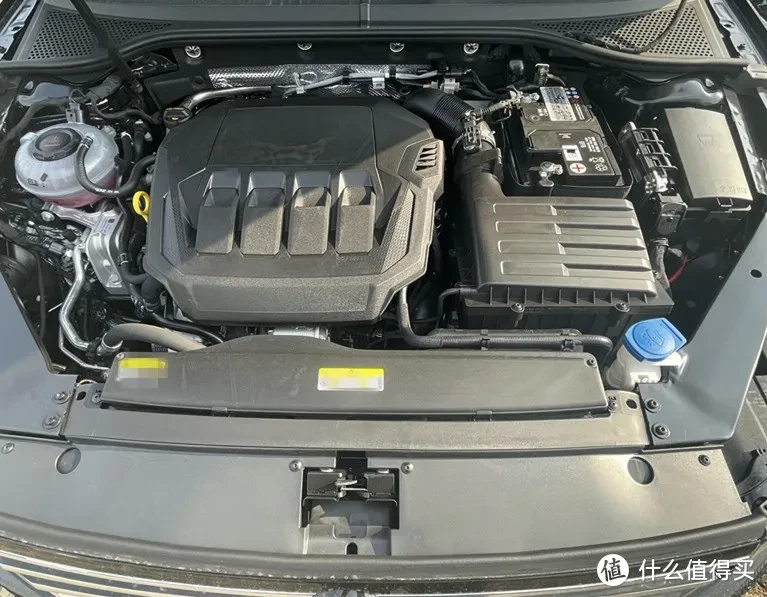 大众迈腾:取消后备箱“一脚踢”,春节前优惠2.3万(图8) 迈腾购车用户画像_能否更换蓝驱版迈腾后备箱_迈腾销量配置颜色