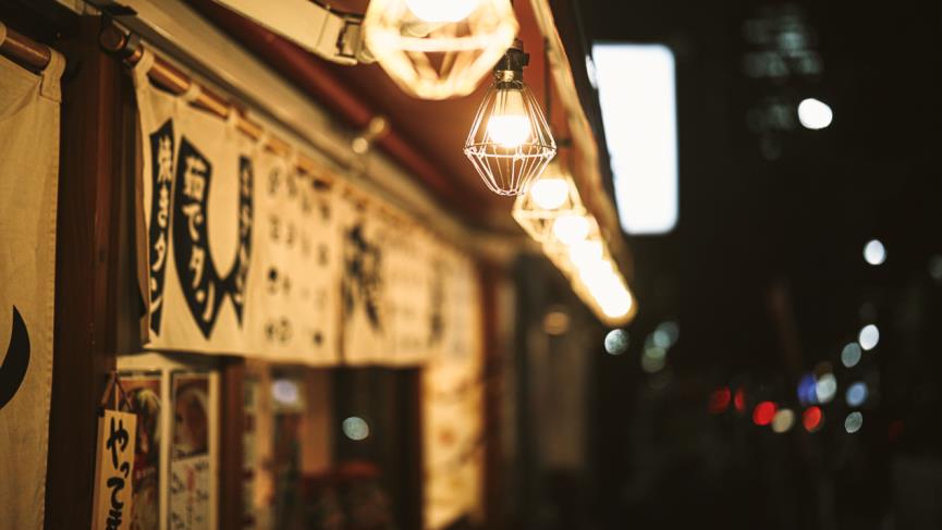 佳能RF50mm F1.2L USM无反标准定焦镜头的不二选择(图10) RF 50mm F1.2L USM暗光室内拍摄表现_佳能最新镜头_佳能RF 50mm F1.2L USM全开光圈画质