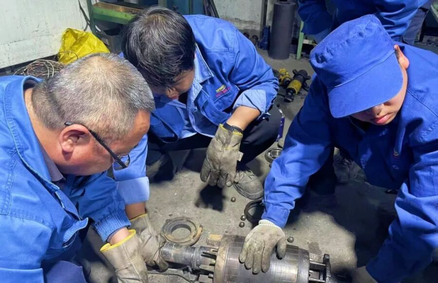 【致敬劳动者】记甘肃省工人先锋号、甘肃省创新明星班组获得者白银有色集团股份有限公司长通公司装备保障中心维修班