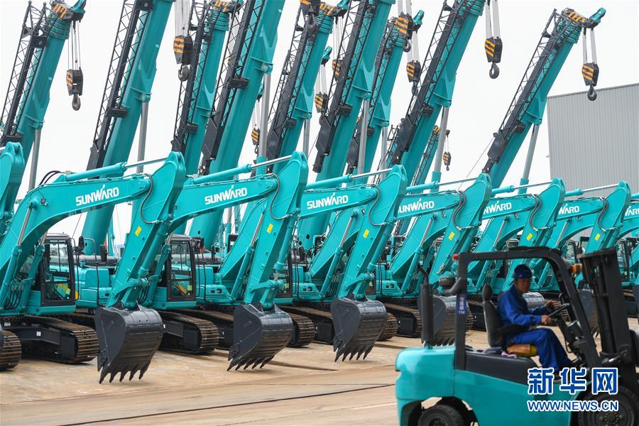 “智慧工厂”引领“生产节拍”——走进山河智能一探究竟(图3) (落实“六稳”“六保”企业见闻·图文互动)(3)“智慧工厂”引领“生产节拍”——走进山河智能一探究竟