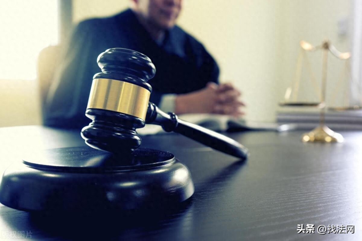 请律师的费用怎么算