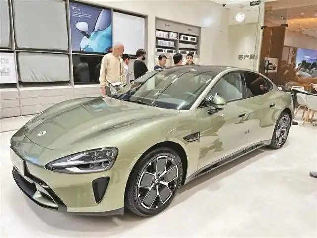 小米新车“卷”动降价潮 4月1日起，多家车企宣布降价