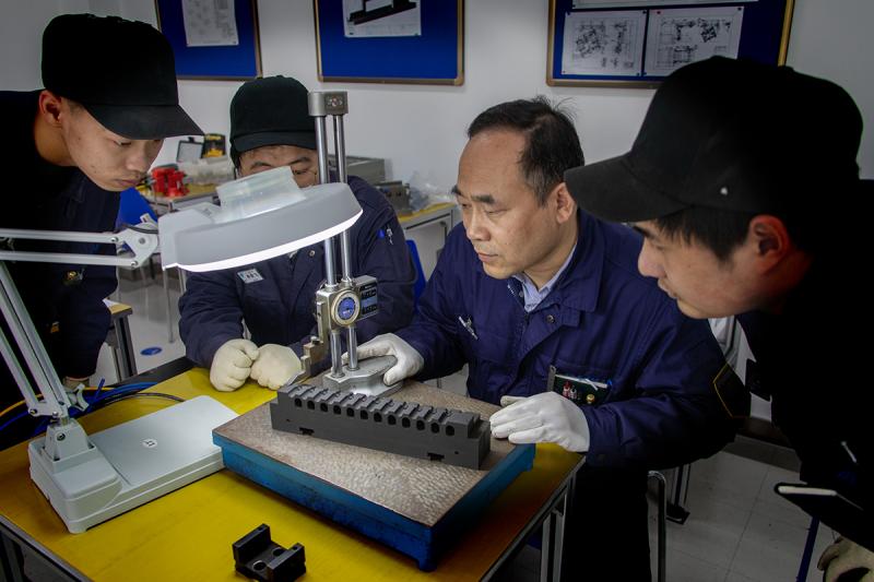 上海大金空调维修公司_陆忠明大金空调事迹_大金空调首席技师陆忠明