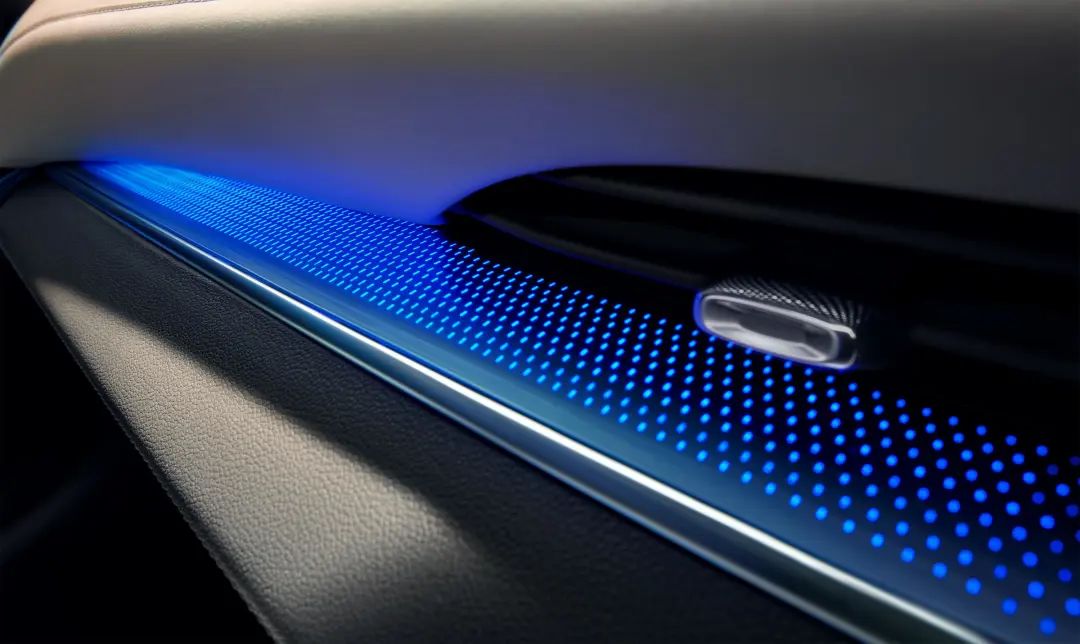 别克君越尺寸参数_全新君越为什么大降价_全新一代别克君越官图