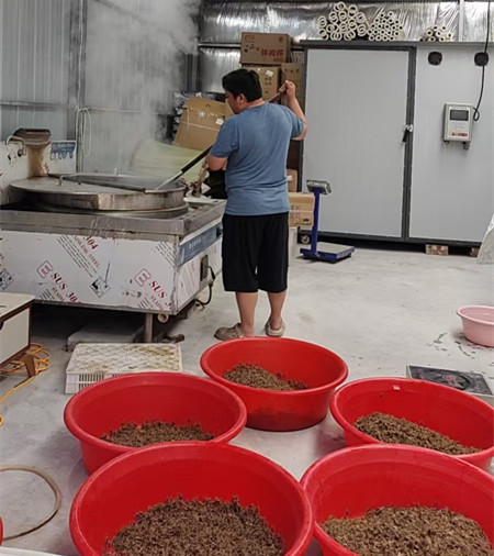 蝎子养殖技术培训_蝎子价格2025_洛阳润涛养殖有限公司蝎子养殖