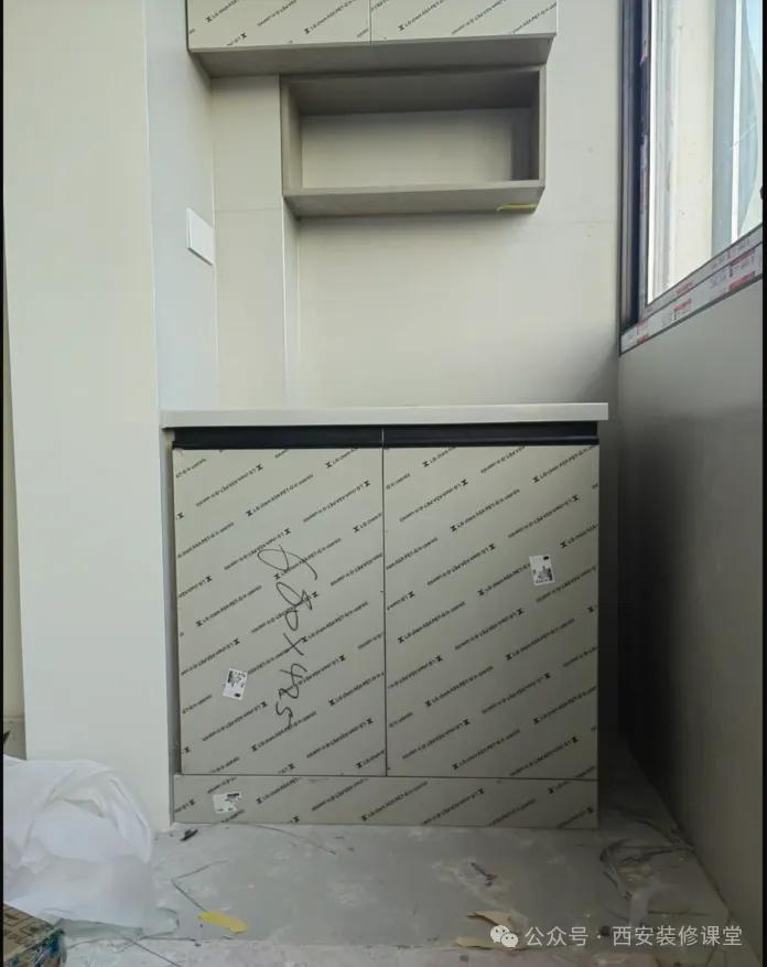 阳台就做个储物柜,都能翻车不断(图20) 阳台定制又翻车了_装修翻车错误专题_淘宝网阳台储物柜