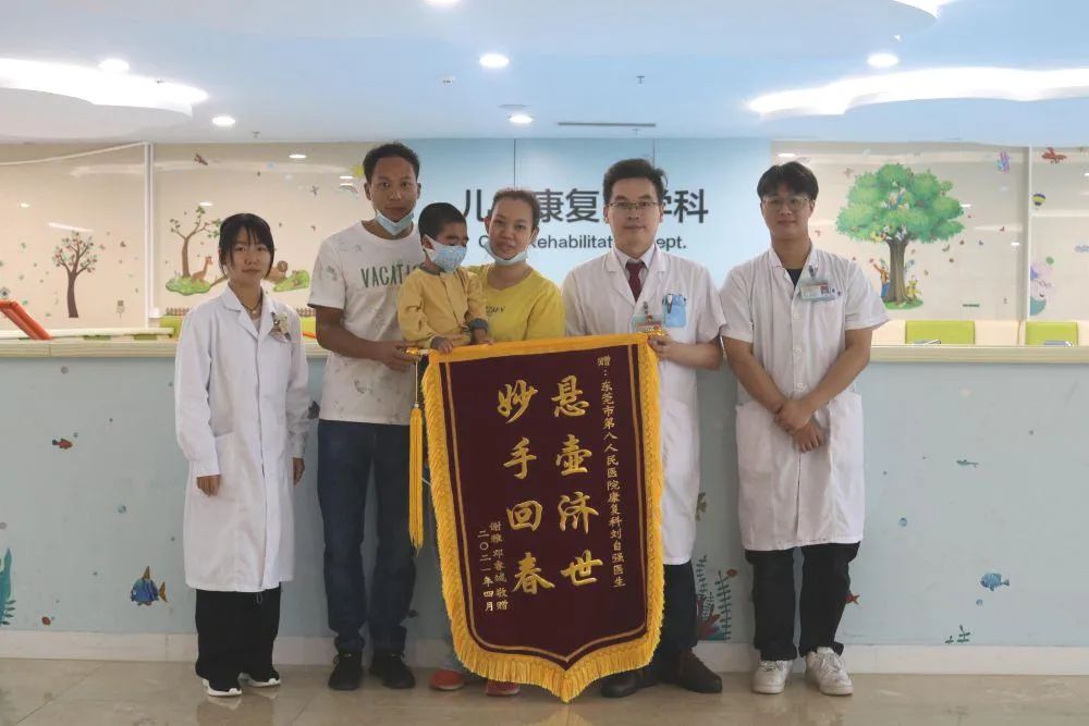 几块钱一瓶的维生素B2，却有大用处，对5种病有效