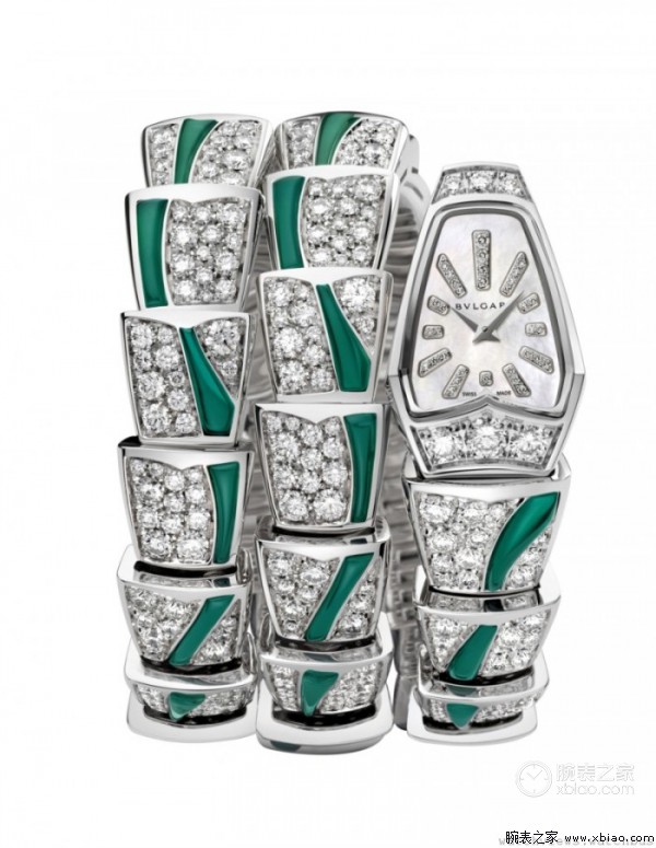 穿越时空、闪耀全球的蛇形符码:Bulgari Serpenti腕表系列(图4) 宝格丽Serpenti蛇形装置艺术_宝格丽Serpenti系列历史传承_宝格丽蛇形手表价钱