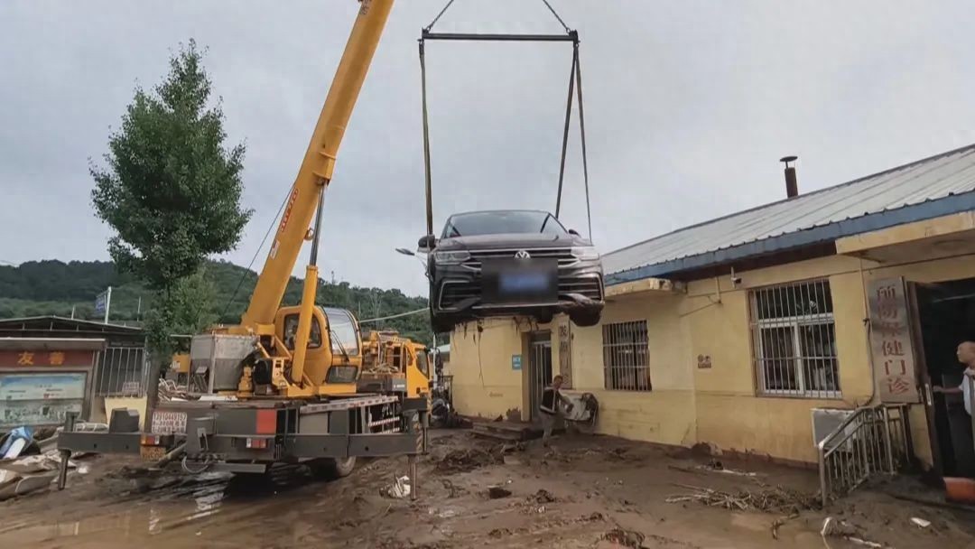 暴雨导致车辆泡水，保险赔不赔？