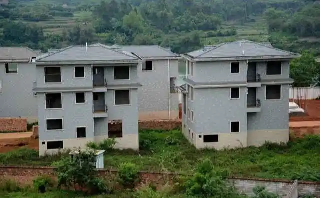 “农业税”将再次征收?15年后再被提及,与随意占用闲置土地有关?(图2) 农业税制_农业税取消后可能再次征收_闲置撂荒土地利用政策