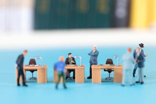 职场身份：职工与员工的区别