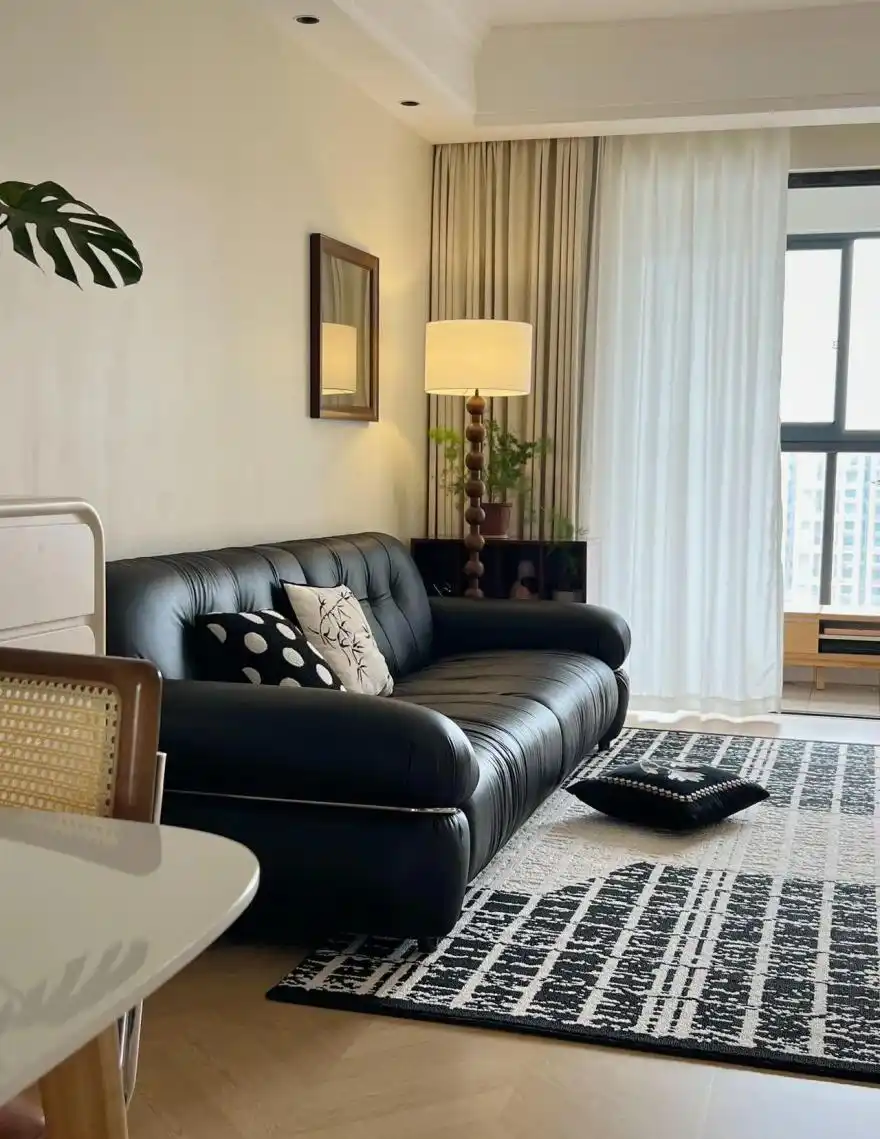 二手房改造翻新_中古风客厅布置_二手房软装改造