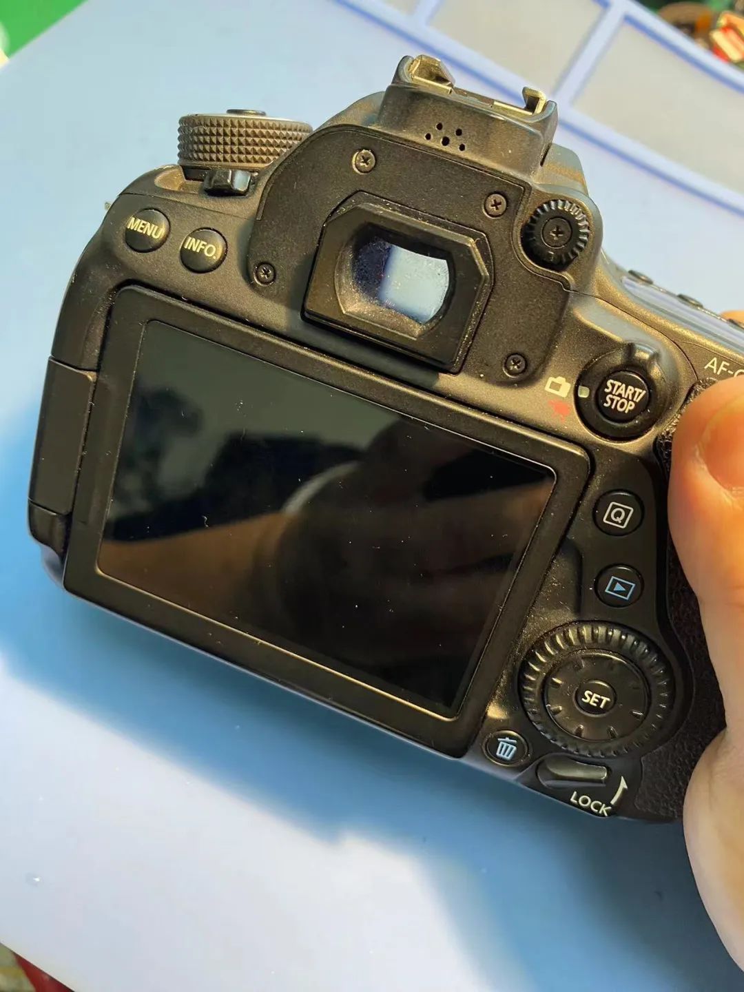 佳能相机广州维修中心_佳能80D维修_相机报错err30