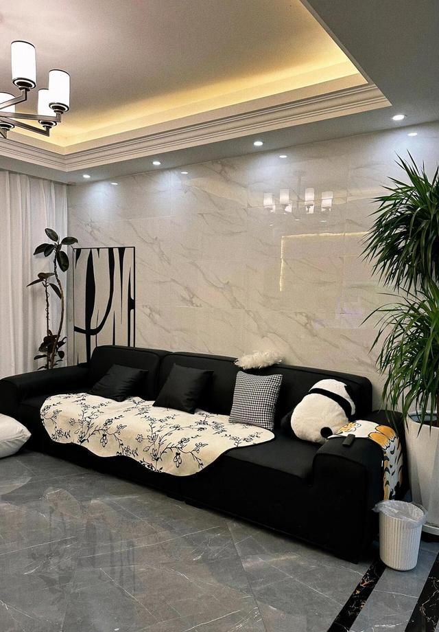 不听劝坚持全屋瓷砖上墙,高级美观好打理,住10年干净如新,真香(图11) 恒温脚感瓷砖_客厅电视瓷砖背景墙效果图2025_发热抗菌瓷砖