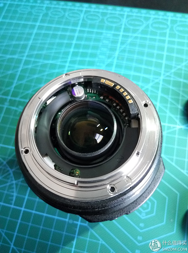 佳能镜头排线更换教程_对焦马达维修过程_佳能相机广州维修中心