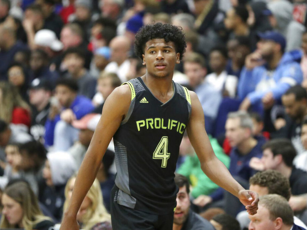 这高中生排面超过当年詹姆斯 肖华为他组建新球队 NCAA好日子要没(图3) 高中球员加盟NBA发展联盟_nba发展联盟 薪水_杰伦格林跳过大学加盟发展联盟