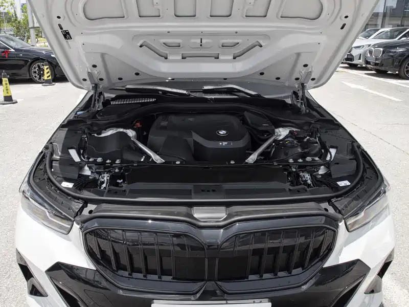 宝马发动机进水后维修费用大概是多少