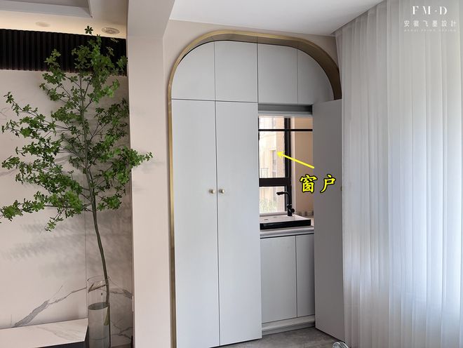 若是客厅阳台打通了,洗衣机我一定要藏起来,这3个方案不会出错(图10) 滚筒洗衣机装修效果图_阳台洗衣机隐形方案_客厅阳台打通利弊