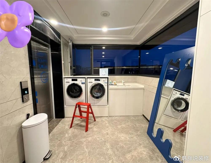 “一梯一户”的快乐谁能懂?电梯间改成“洗衣房”,太实用了!(图5) 一梯一户电梯间改造_滚筒洗衣机装修效果图_一梯一户洗衣房设计