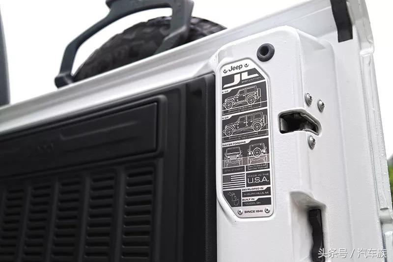 全新Jeep牧马人性能提升_全新Jeep牧马人舒适操控改进_牧马人吉普车维修手册