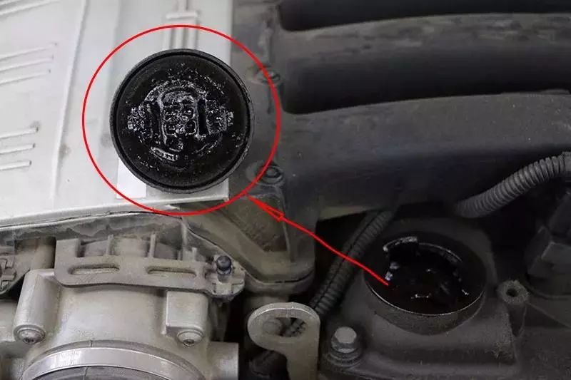 这样开车就是毁车！卡宴大修发动机拆解一幕给亿万车主敲响警钟！