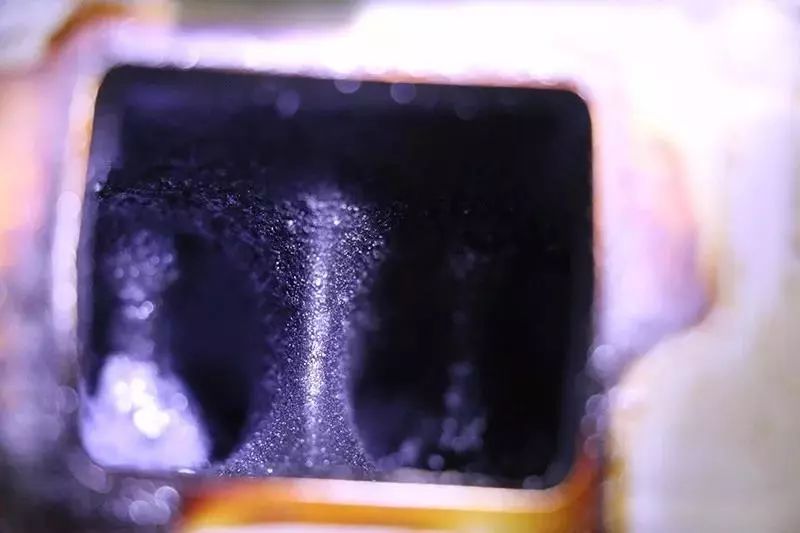 卡宴发动机大修原因_卡宴15万公里发动机问题_保时捷卡宴发动机拆装