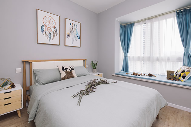 70平米小户型装修效果图 70平米两室一厅装修技巧(图4) 客厅白色装饰画设计_小平米餐厅装修效果图_70平米小户型装修效果图