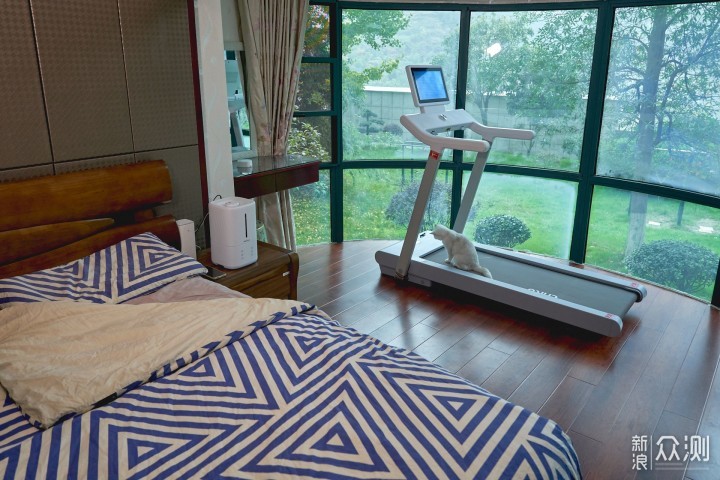 赤兔Air：居家跑步追剧，迈腿养成习惯！
