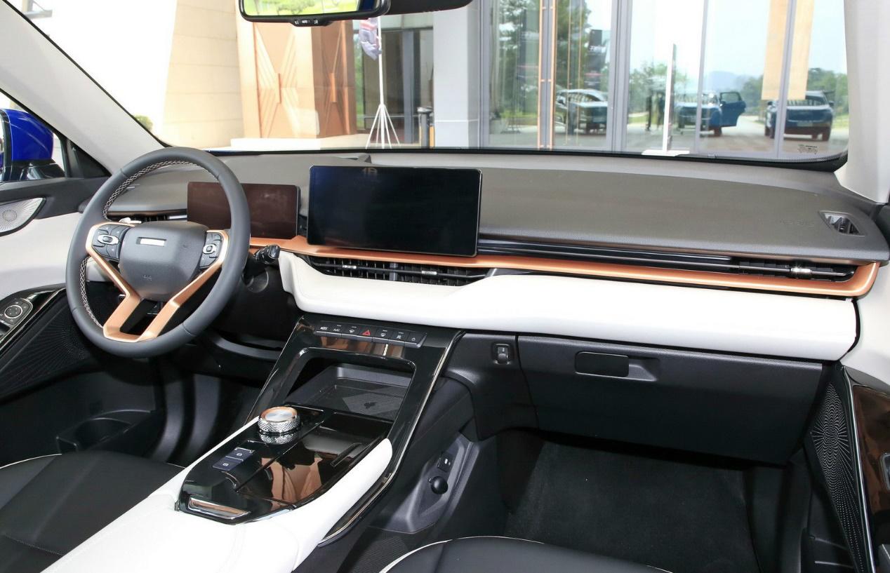 哈弗h6近光灯教程更换_哈弗M6改款 新款哈弗M6对比现款 哈弗M6性价比分析