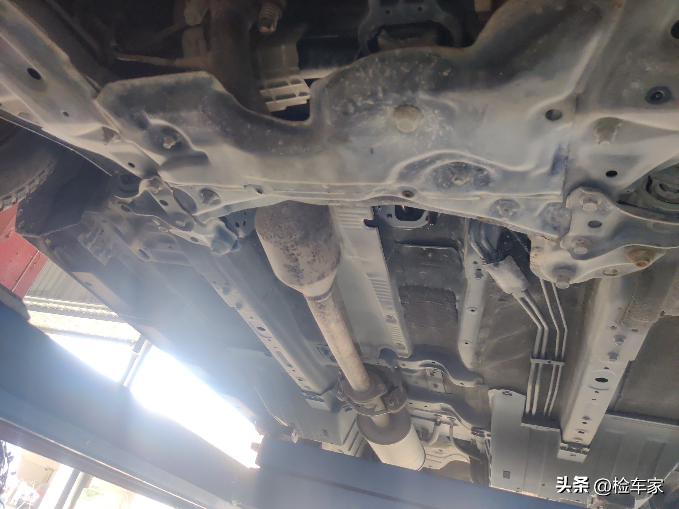 哈弗H6二手车检测_哈弗h6近光灯教程更换_哈弗H6车况分析