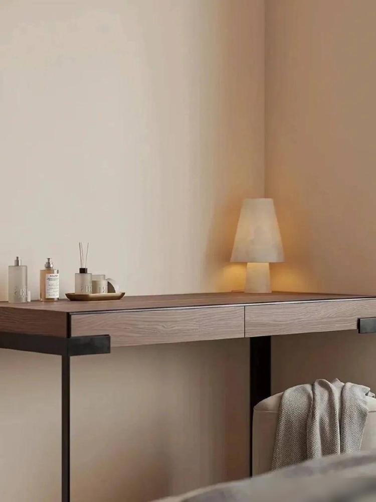 2025装修必看!这8种风格凭啥把年轻人的家“承包”了?(图9) 室内装修风格汇总_奶油风原木风新中式_2025年流行装修风格