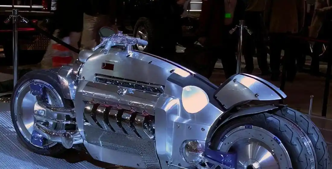 十大天价摩托,你骑过哪个(图17) 芬里尔摩托_全球十大奢华摩托_奢华摩托车