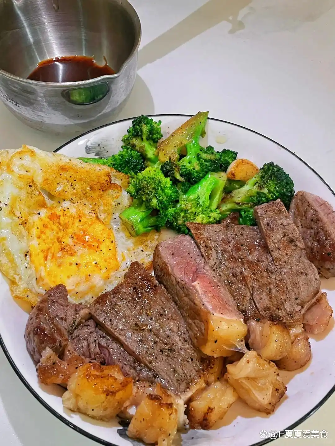 煎牛排怎样多汁？教你一招，外焦里嫩，咸香不腻超正宗