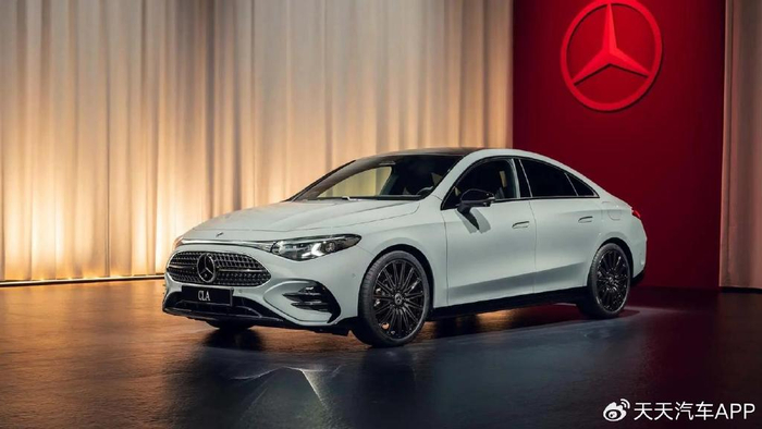 问界极氪崛起,奔驰宝马没救了?(图7) 豪华车中国销量下滑趋势_中国卖不出去新车坟场_传统豪华品牌市场份额萎缩