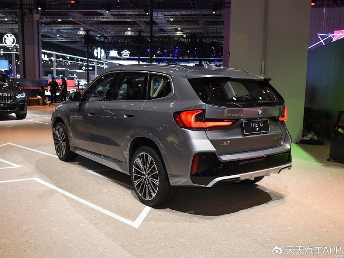 问界极氪崛起,奔驰宝马没救了?(图8) 传统豪华品牌市场份额萎缩_豪华车中国销量下滑趋势_中国卖不出去新车坟场