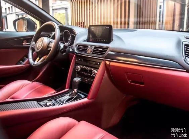 全新马自达CX-4官图发布!颜值升级搭载智能适时四驱 配2.5L+6AT(图4) 马自达cx4能自动锁车吗_马自达CX-4外观设计_马自达CX-4内饰评测