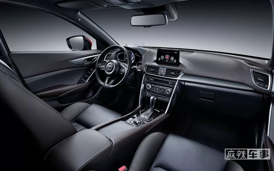 搭载马自达最新智能安全辅助系统,CX-4还要继续当跨界SUV标杆(图4) 马自达cx4能自动锁车吗_一汽马自达CX-4销量增长_马自达CX-4产品特色分析