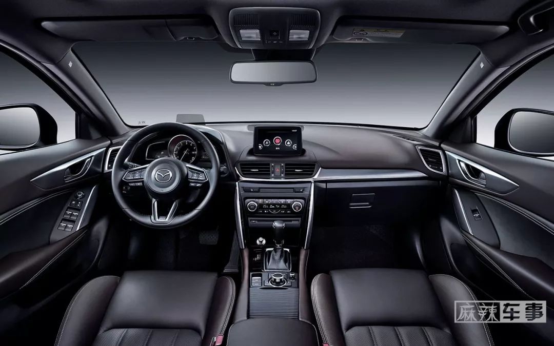 搭载马自达最新智能安全辅助系统,CX-4还要继续当跨界SUV标杆(图5) 马自达CX-4产品特色分析_马自达cx4能自动锁车吗_一汽马自达CX-4销量增长