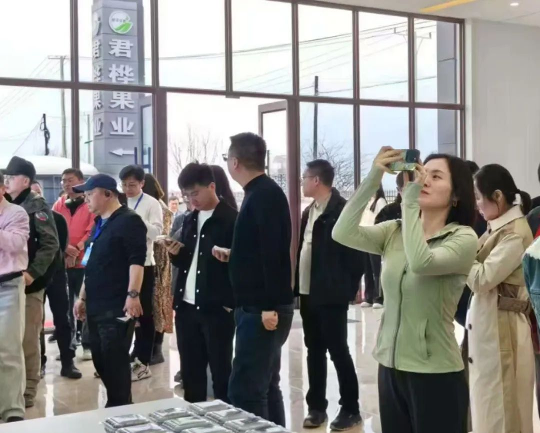 鸭绿江口湿地 世界自然遗产地 观鸟胜地_黄海水产品批发市场 北纬39度 海鲜王国_丹东东港海鲜批发市场