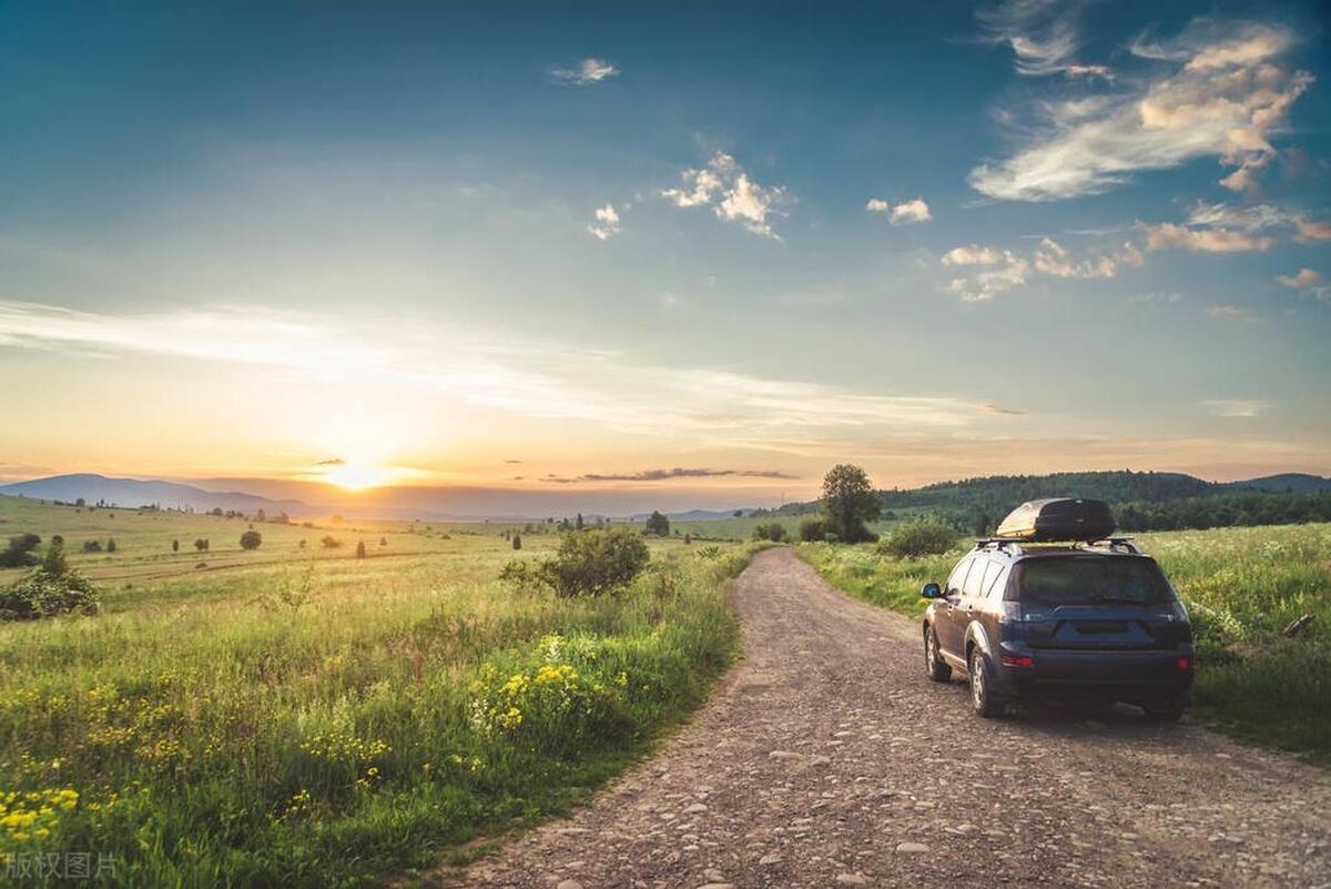 从日常代步到旅行神器?这几款SUV床车改造,惊喜连连!(图7) bedcar改装自驾游_哈弗H6床车改装方案_mpv改床车自驾游论坛