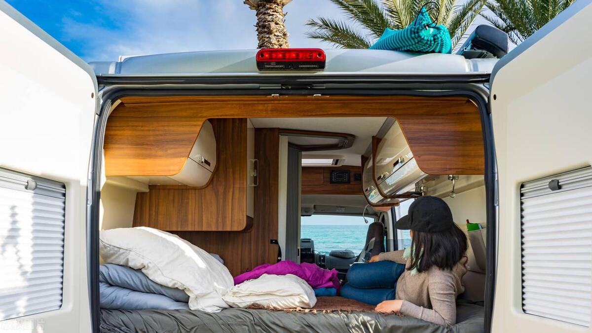从日常代步到旅行神器?这几款SUV床车改造,惊喜连连!(图8) mpv改床车自驾游论坛_bedcar改装自驾游_哈弗H6床车改装方案