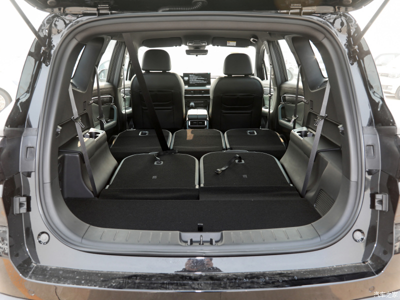 盘点那些不用改装秒变床车的MPV车型