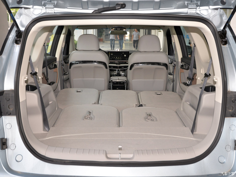 盘点那些不用改装秒变床车的MPV车型(图2) 床车爱好者 秒变床车MPV 吉利嘉际_mpv改床车自驾游论坛