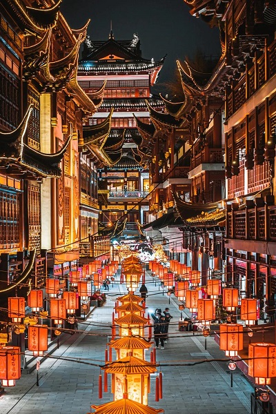 今晚起，豫园张灯结彩、年味渐浓