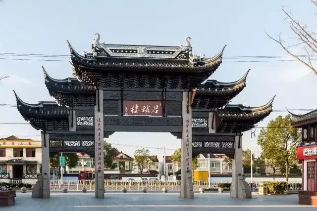 上海古镇小吃攻略_豫园老街小吃_古镇美食推荐