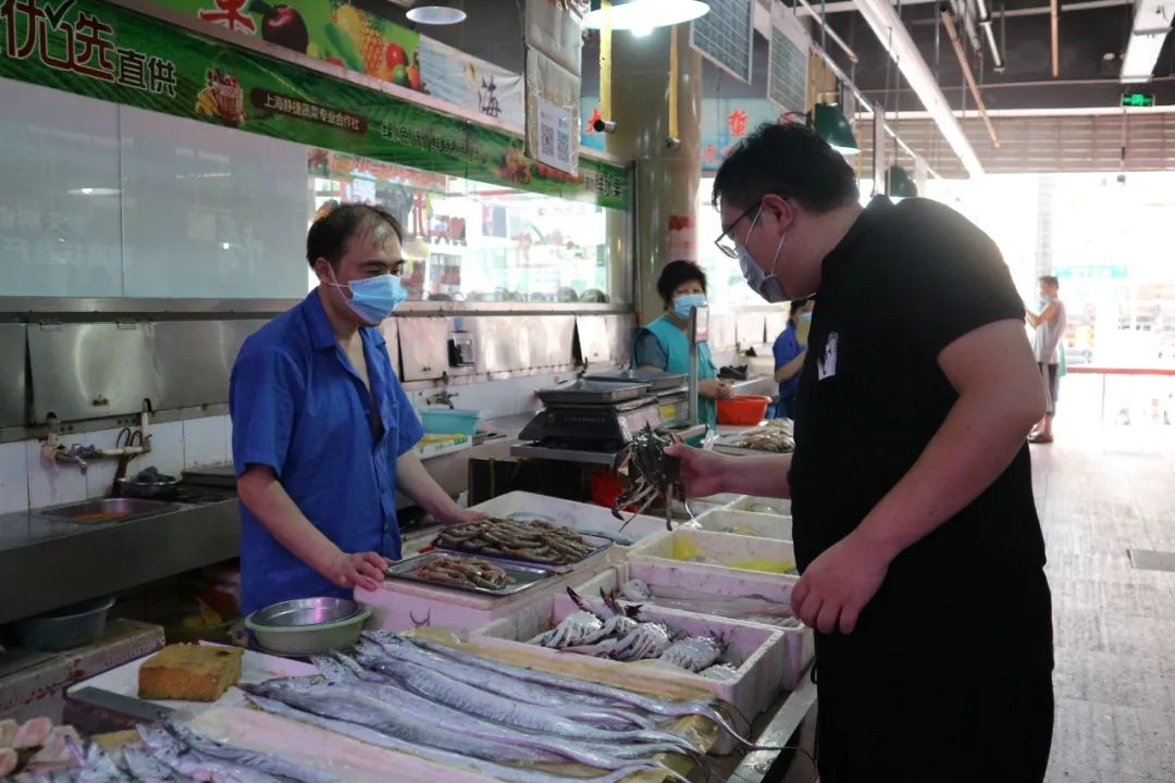 宁波舟山海鲜_东海梭子蟹价格 长宁菜市场梭子蟹购买 梭子蟹美味烧法步骤