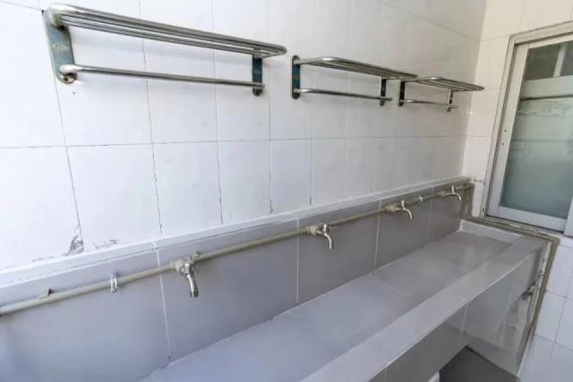 广东科技学院松山湖校区宿舍_广东科技学院图片_广东科技学院宿舍条件