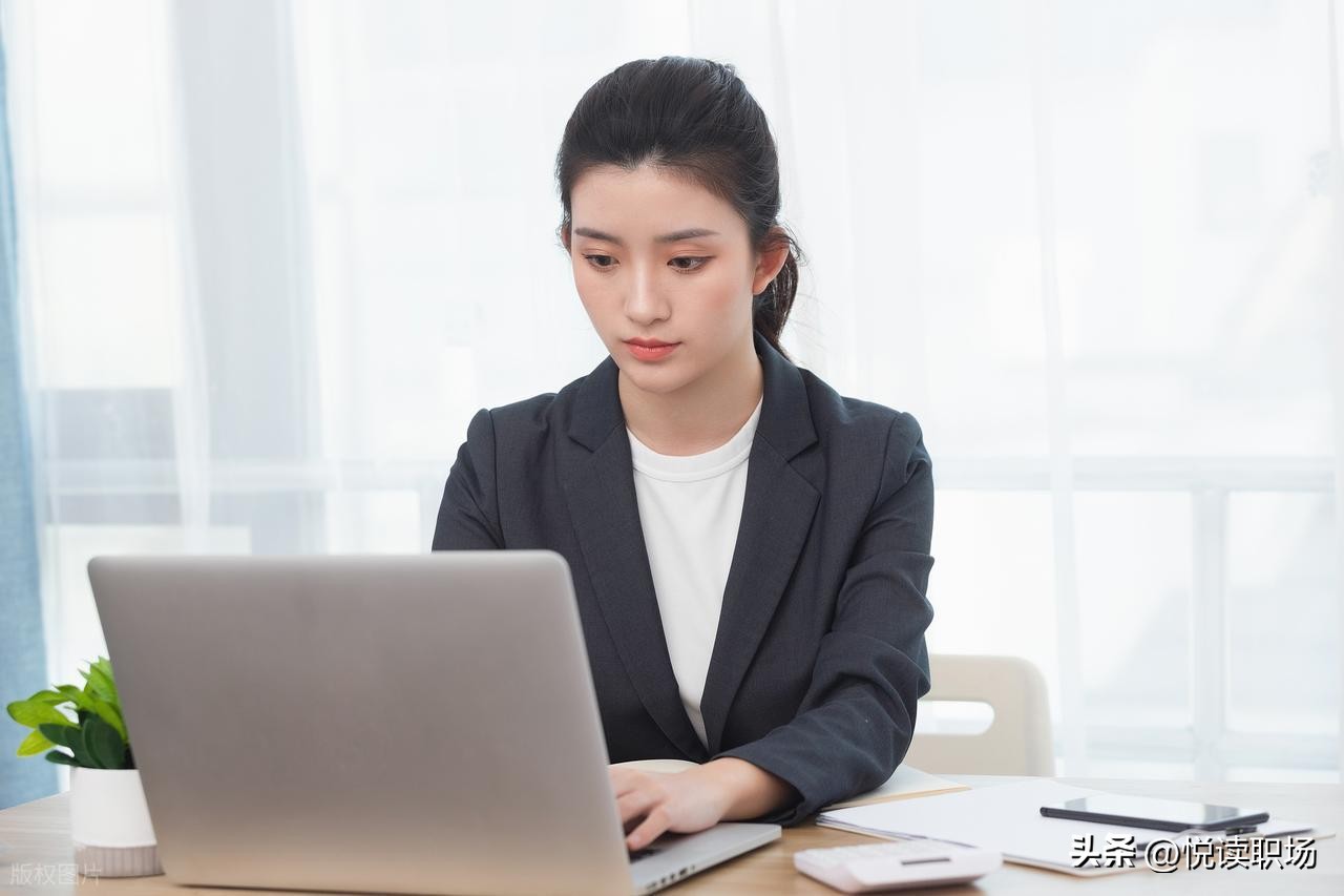 如何判断一个人是否有领导力_麦克斯韦尔 领导力法则_领导力核心维度