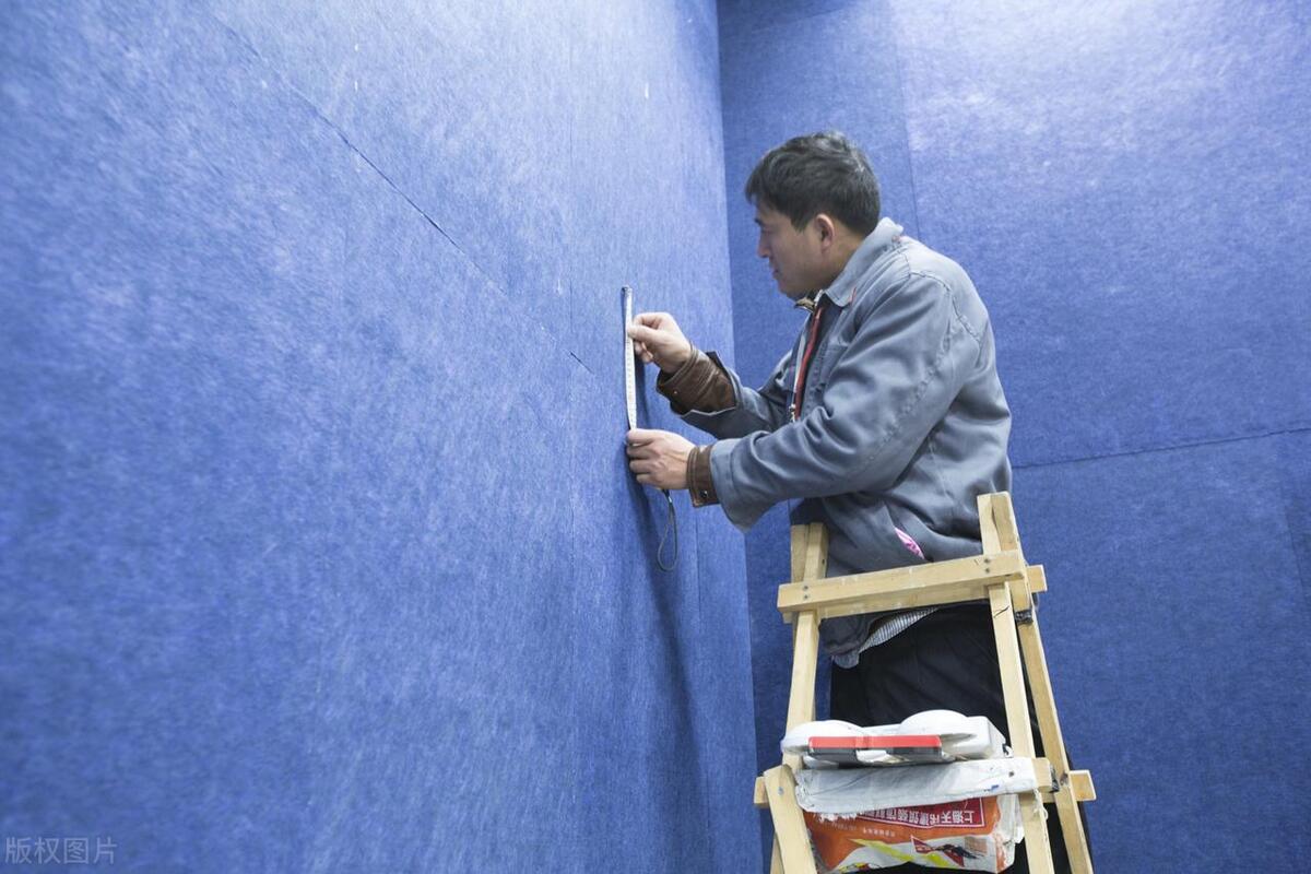 避开乳胶漆贴墙布坑_乳胶漆墙面贴墙布指南_纸胶带墙面艺术